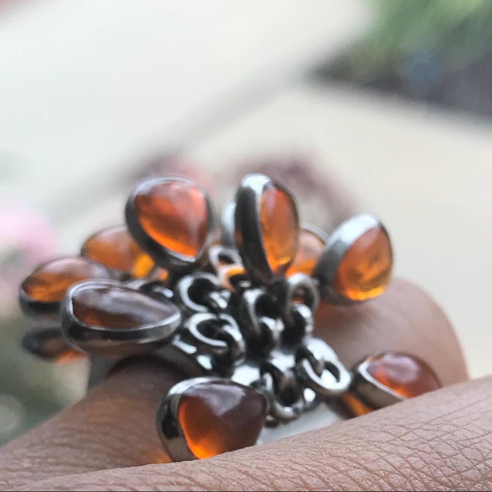 Ring - Picture 2 of 4